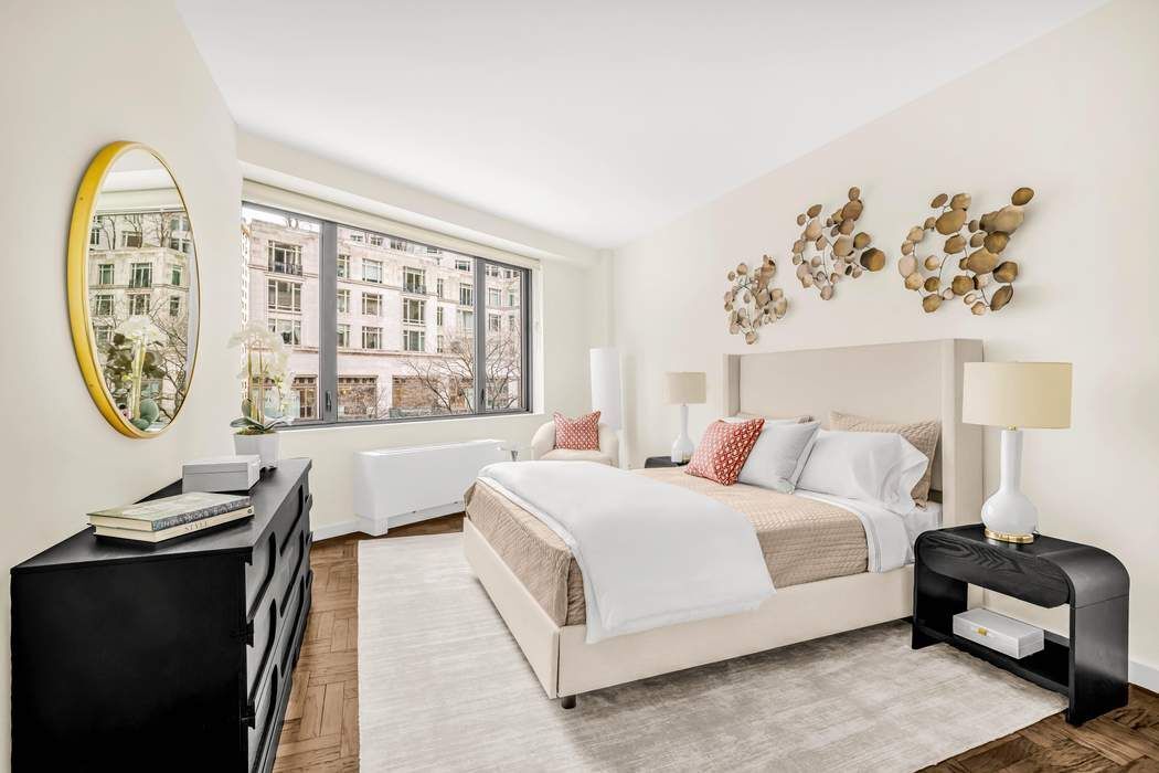 62 West 62nd Street 4D Lincoln Square New York NY 10023