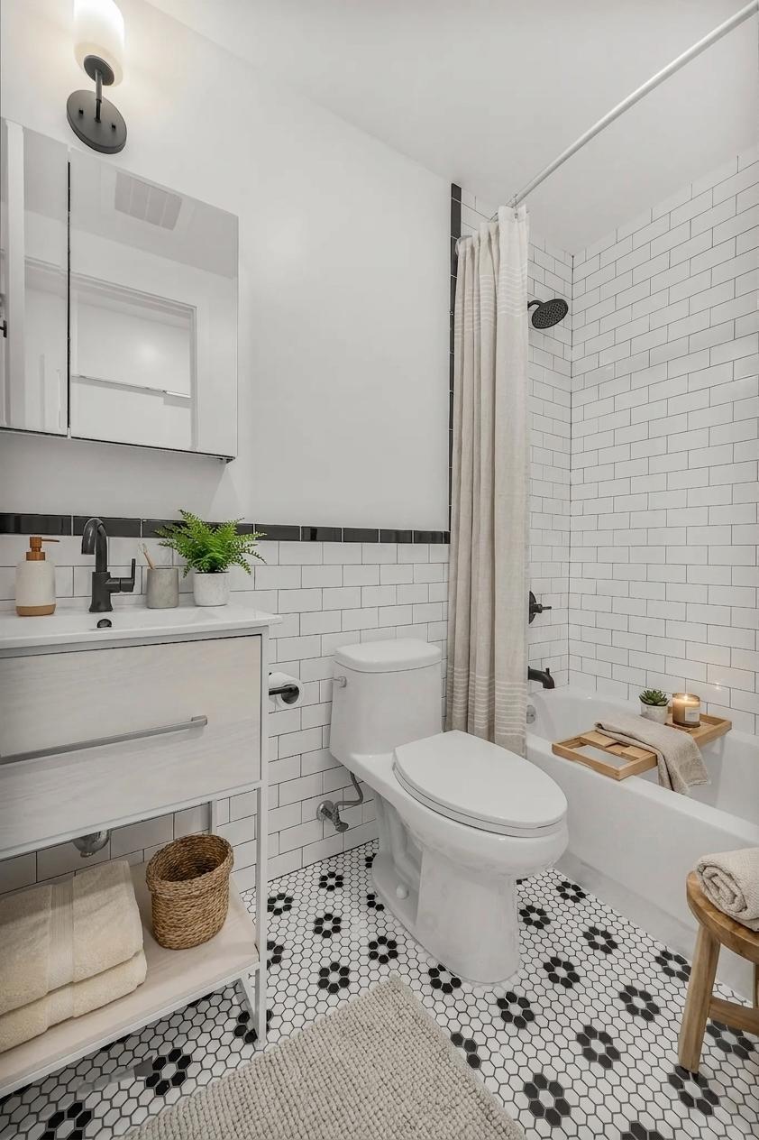 46-32 Vernon Blvd. 4B Long Island City Queens NY 11101