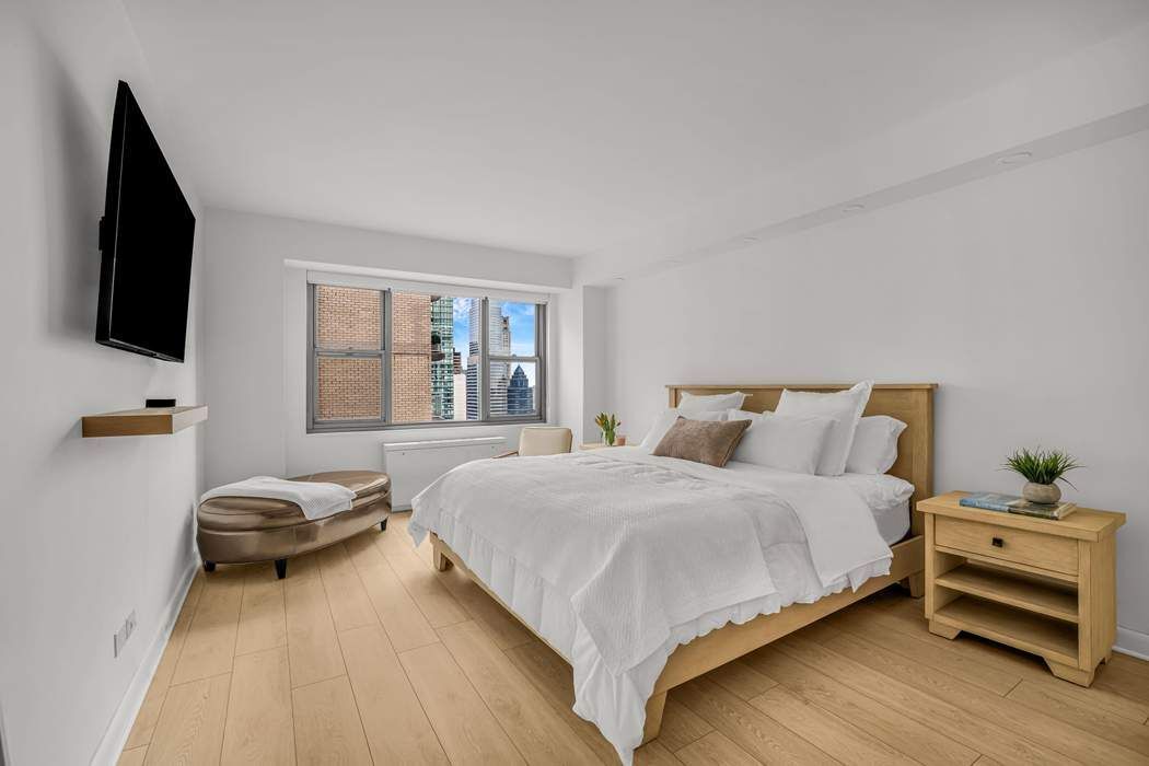 400 East 56th Street 39F Sutton Place New York NY 10022