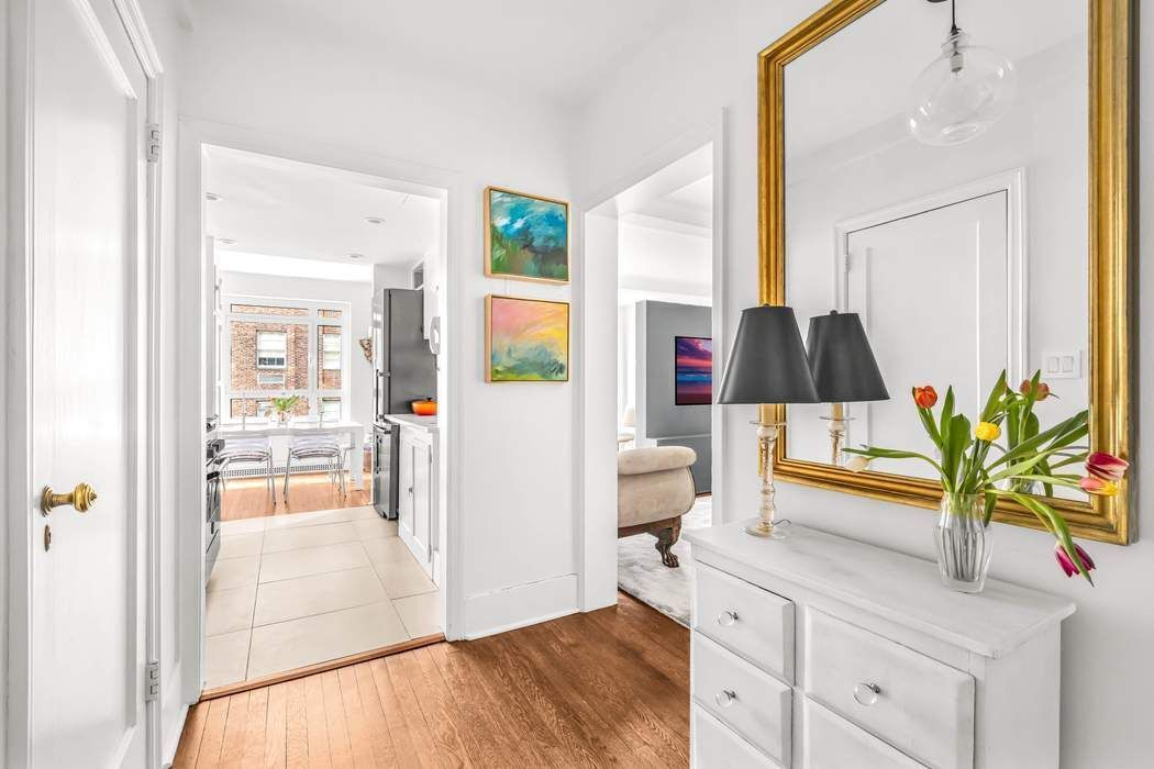 2 Beekman Place 9B Beekman Place New York NY 10022