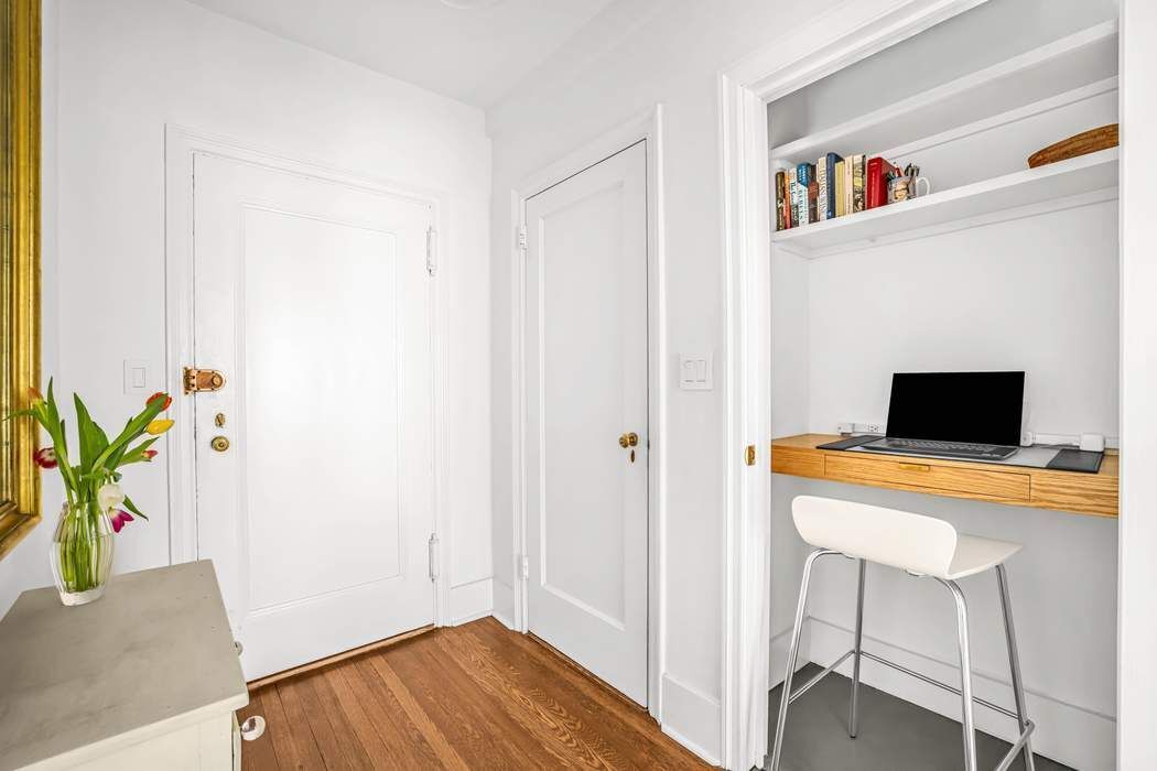 2 Beekman Place 9B Beekman Place New York NY 10022