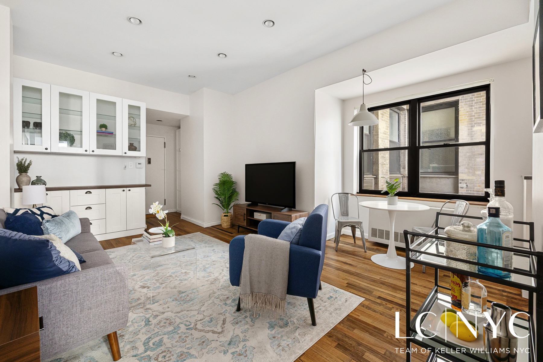 214 Riverside Drive 113 Upper West Side New York NY 10025