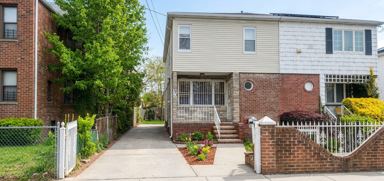 1341 East 89th Street Canarsie Brooklyn NY 11236