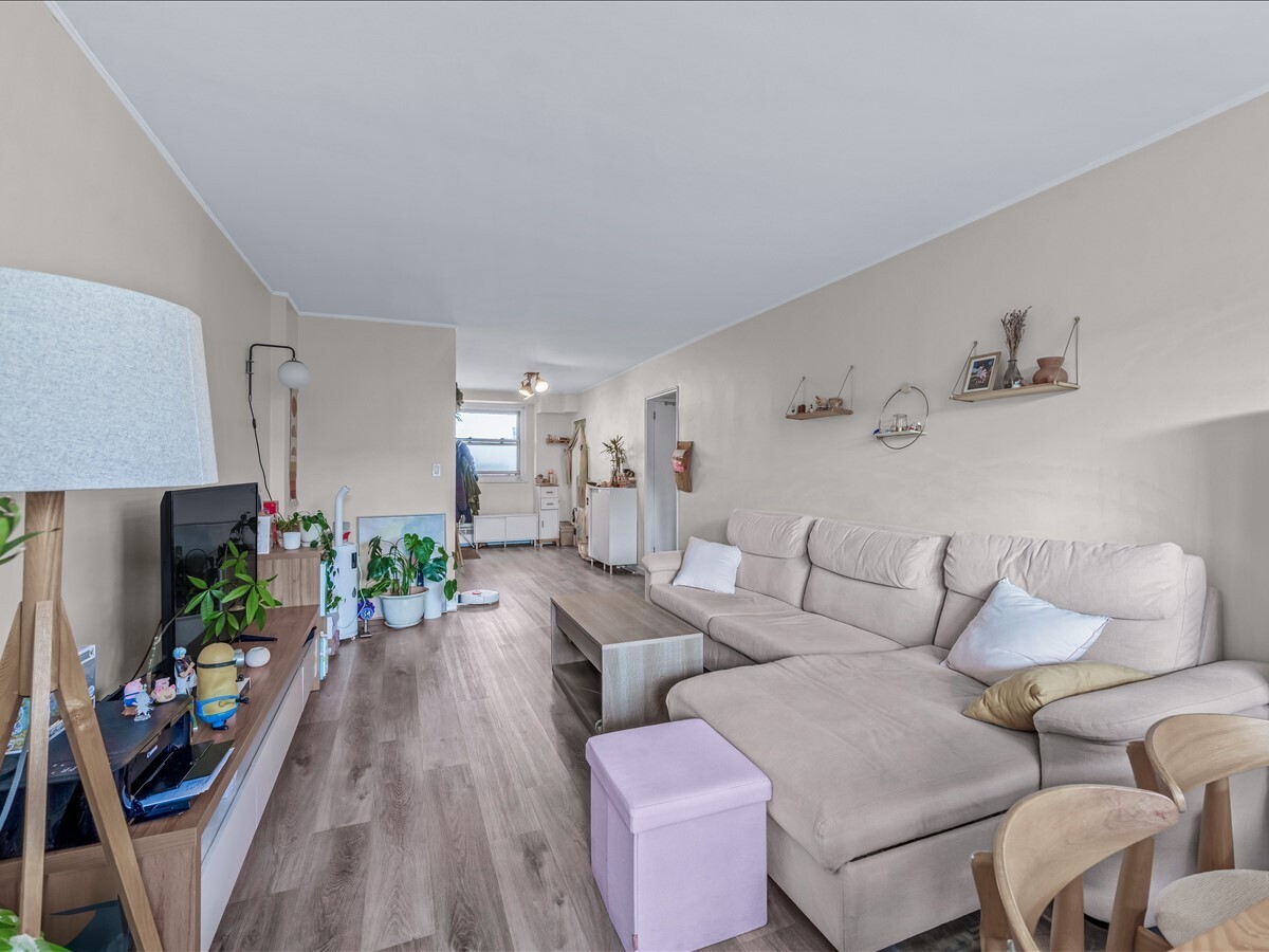 98-20 62nd Drive 15G Forest Hills Queens NY 11374