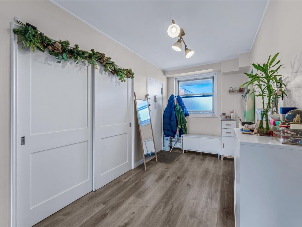 98-20 62nd Drive 15G Forest Hills Queens NY 11374
