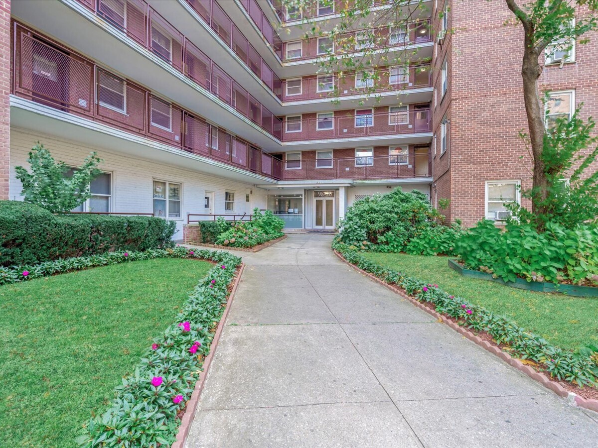 98-20 62nd Drive 15G Forest Hills Queens NY 11374