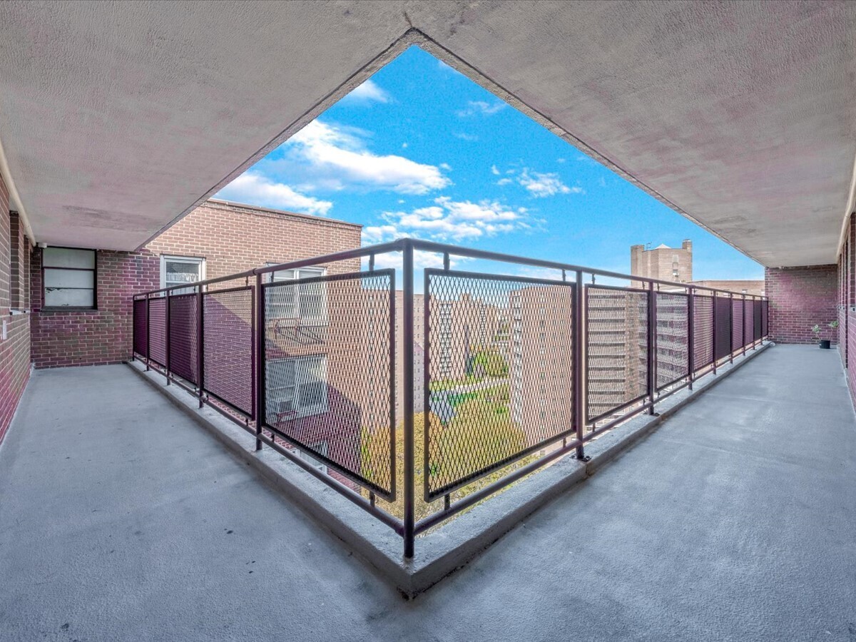 98-20 62nd Drive 15G Forest Hills Queens NY 11374