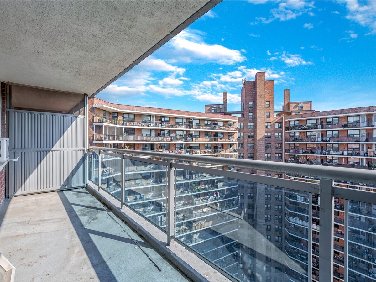 98-20 62nd Drive 15G Forest Hills Queens NY 11374