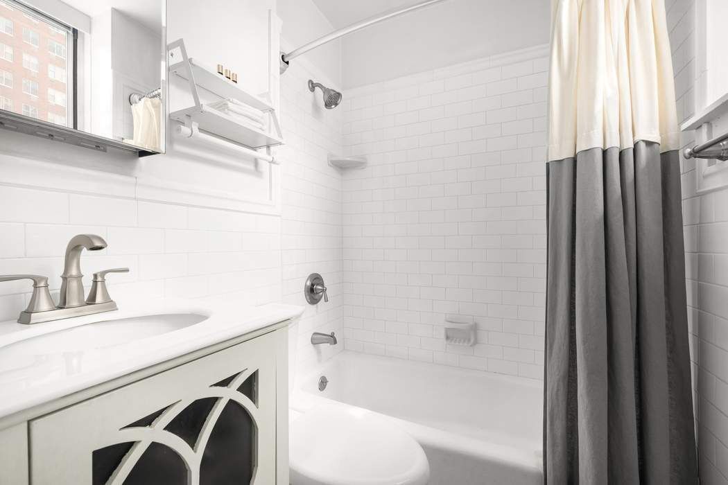 26 Gramercy Park South 6G Gramercy Park New York NY 10003