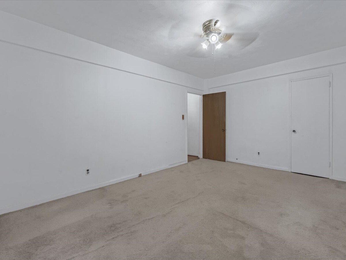 26-25 Union Street 6A Flushing Queens NY 11354