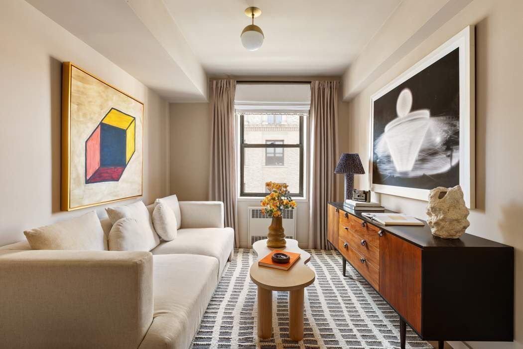 30 East 9th Street 6BBCC Greenwich Village New York NY 10003