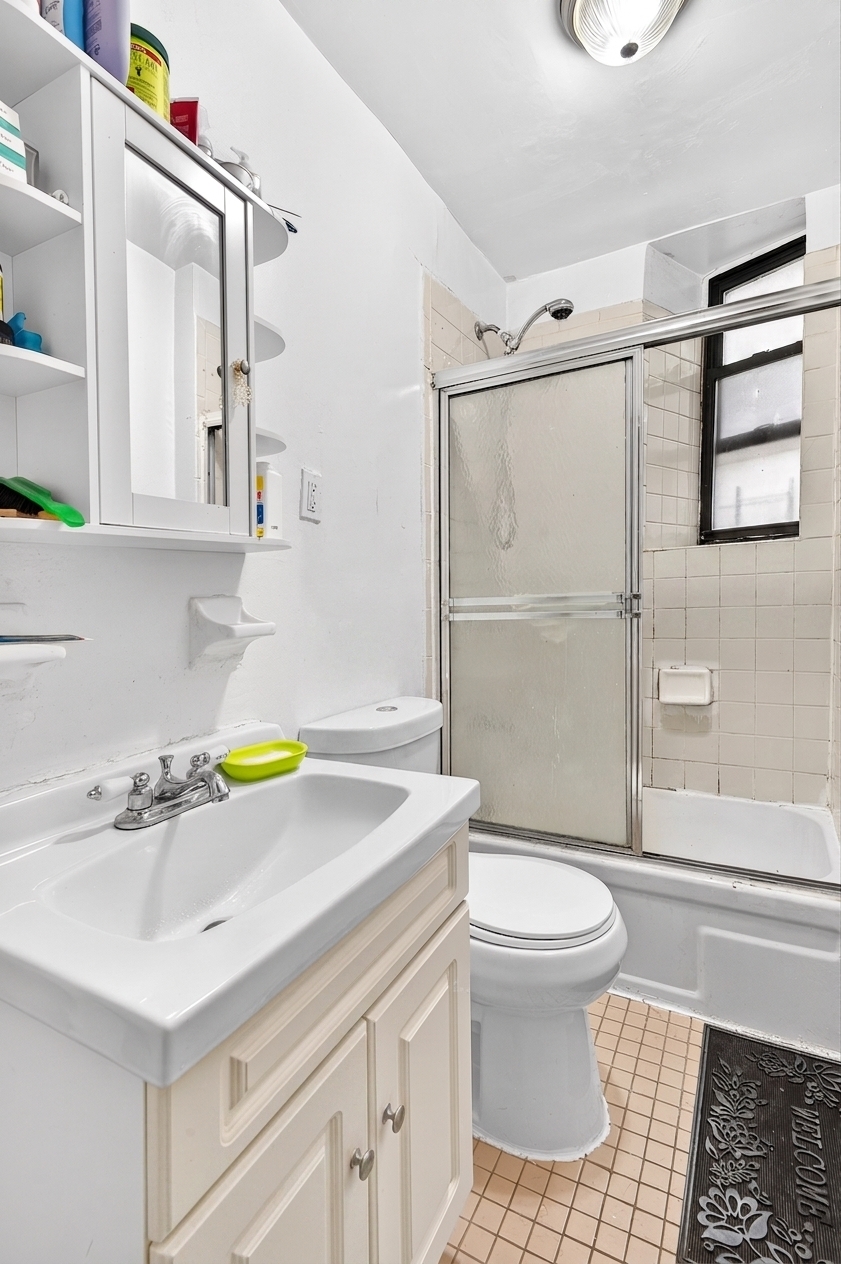 526 West 158th Street Washington Heights New York NY 10032