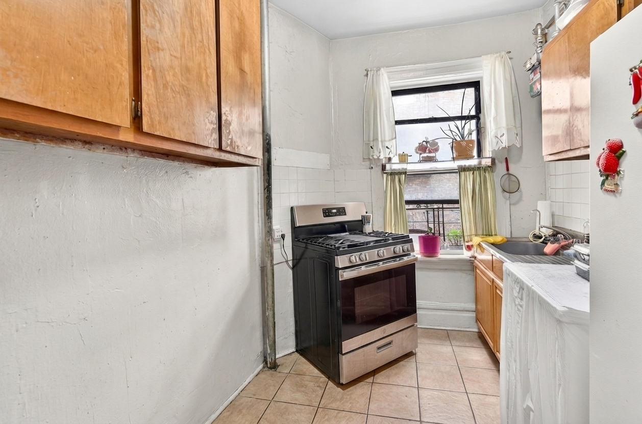 526 West 158th Street Washington Heights New York NY 10032