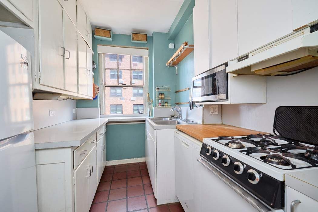 5 Riverside Drive Upper West Side New York NY 10023