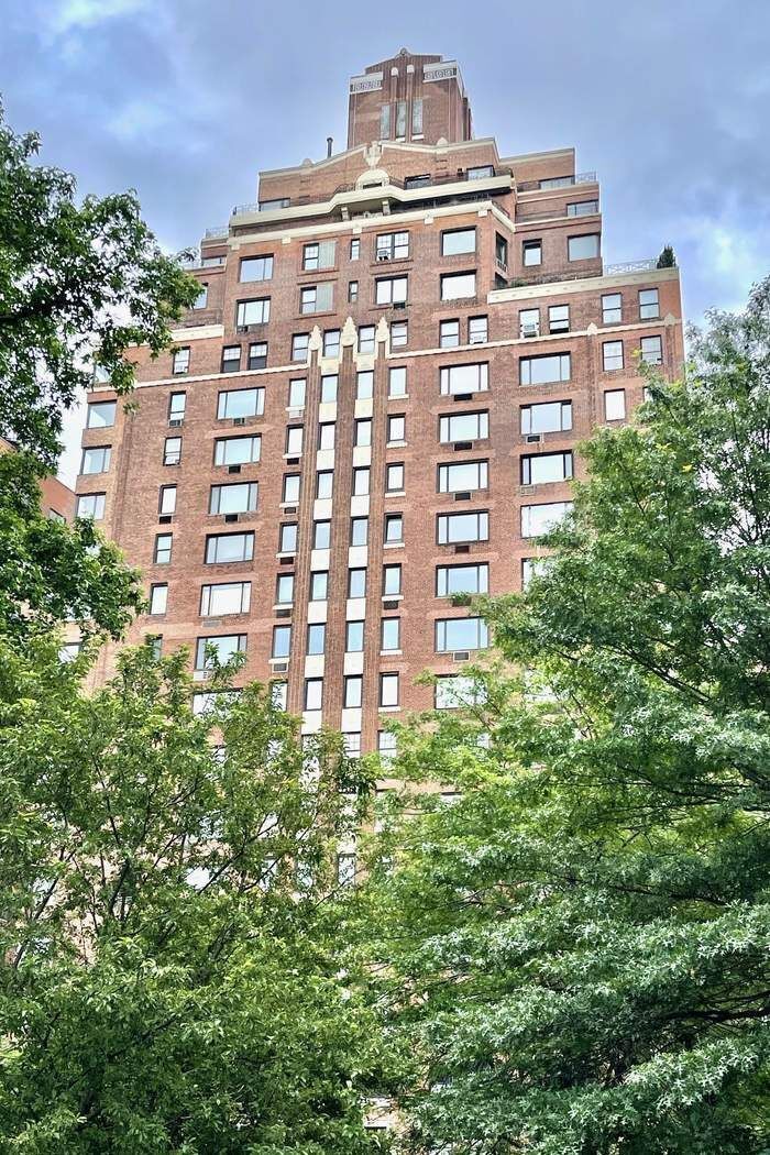 5 Riverside Drive Upper West Side New York NY 10023