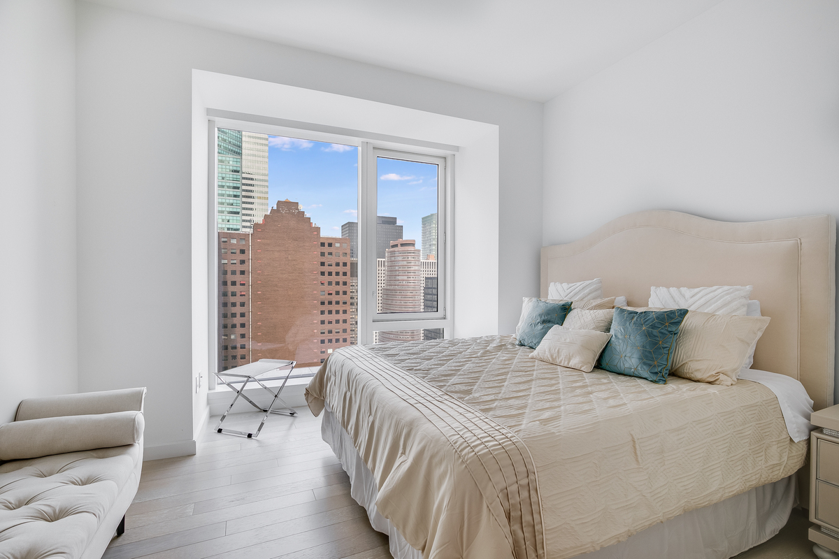 138 East 50th Street Turtle Bay New York NY 10022