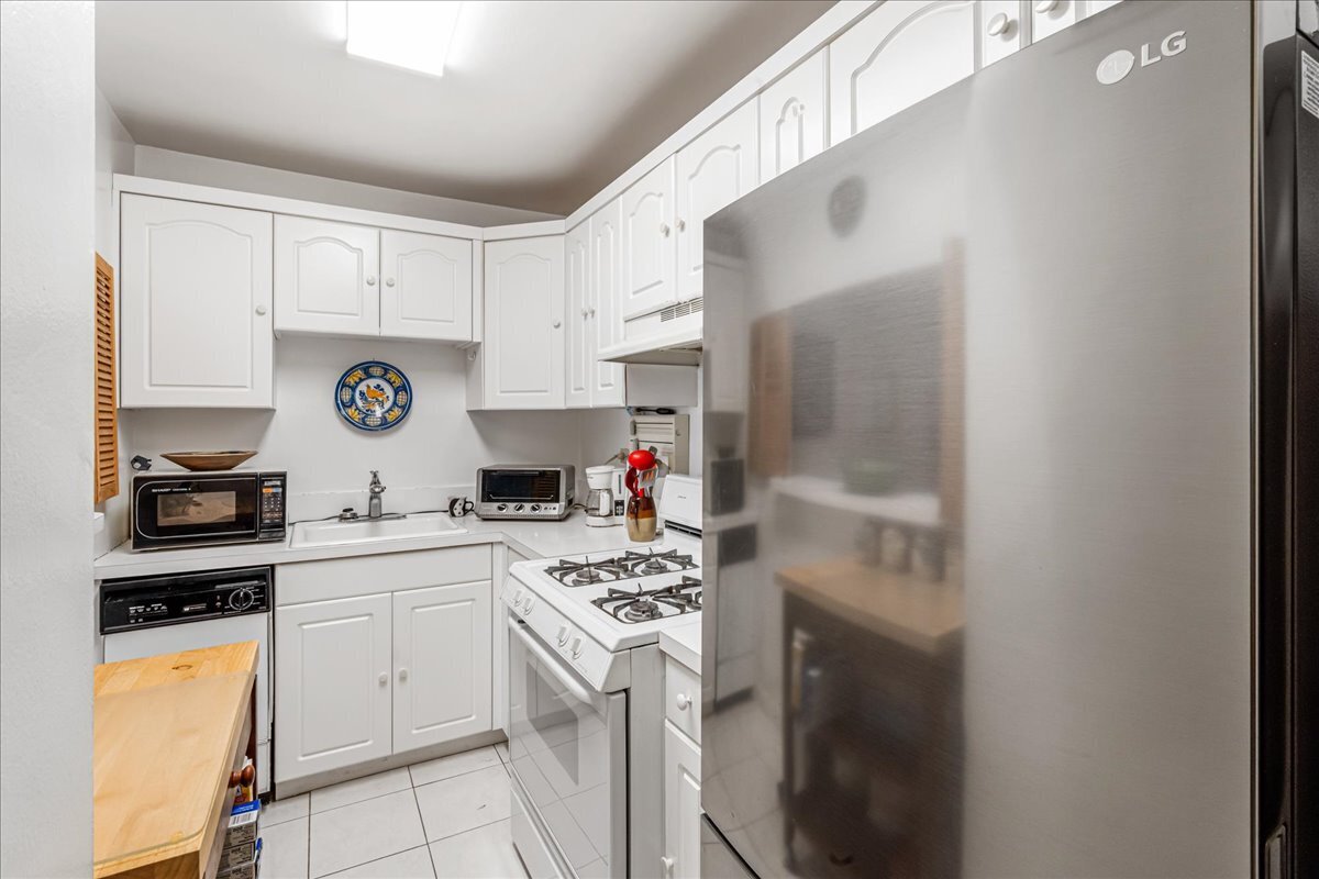 111-20 73rd Avenue 3c Forest Hills Queens NY 11375