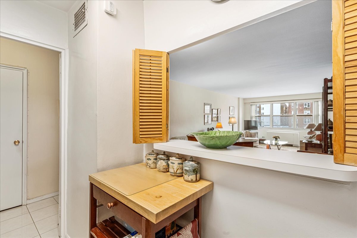 111-20 73rd Avenue 3c Forest Hills Queens NY 11375