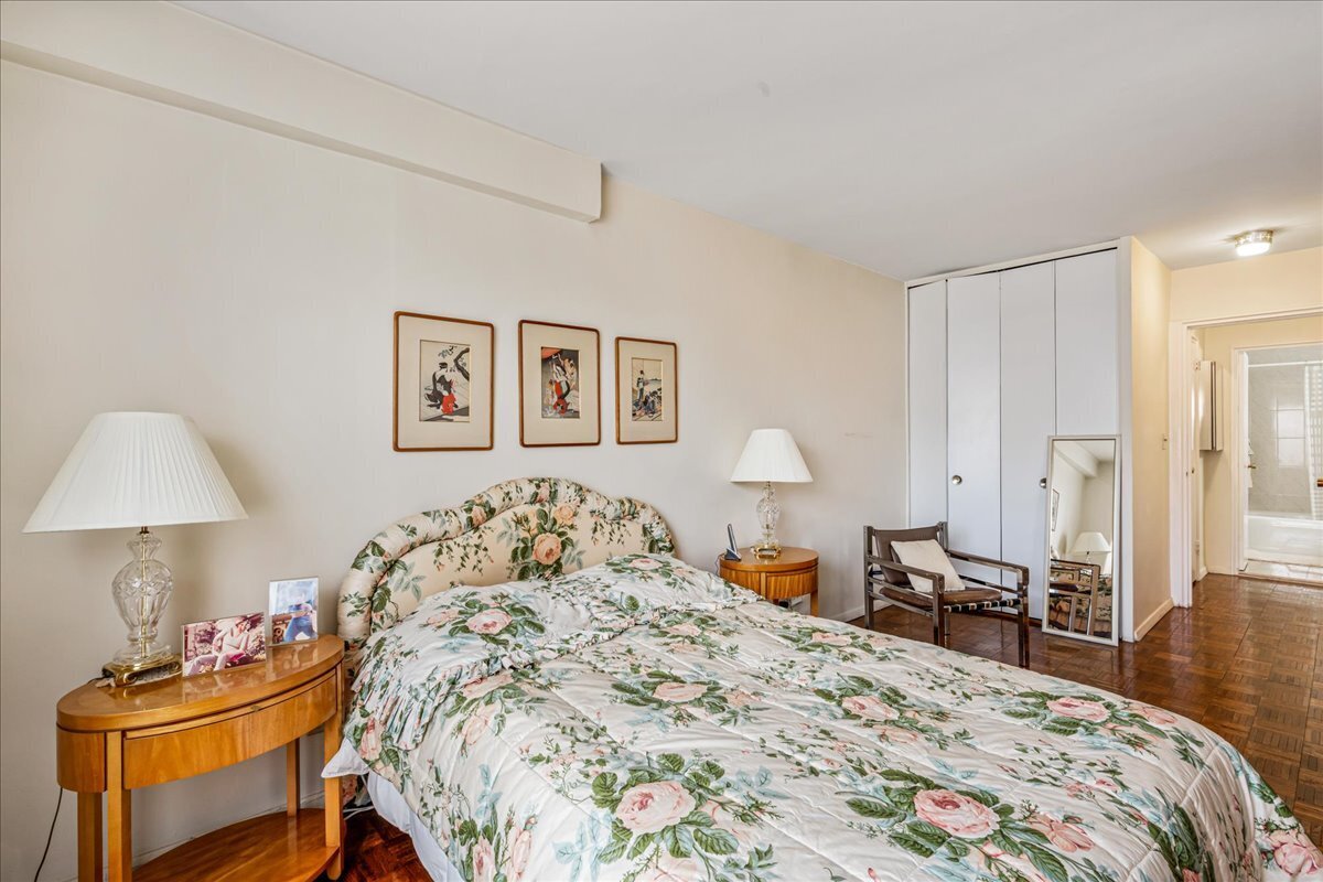 111-20 73rd Avenue 3c Forest Hills Queens NY 11375