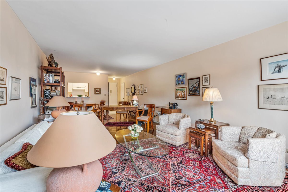 111-20 73rd Avenue 3c Forest Hills Queens NY 11375