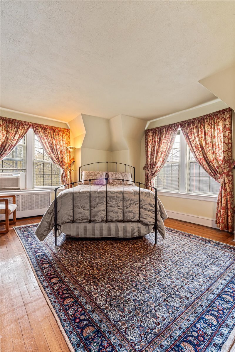 150 Burns Street 3H/3G Forest Hills Queens NY 11375