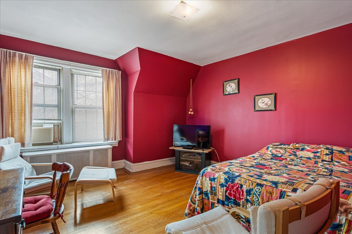 150 Burns Street 3H/3G Forest Hills Queens NY 11375