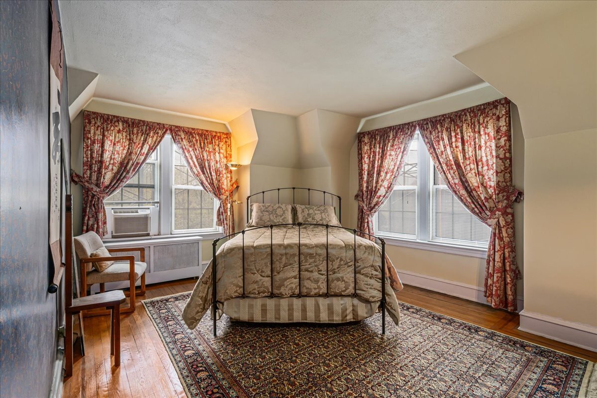 150 Burns Street 3H/3G Forest Hills Queens NY 11375