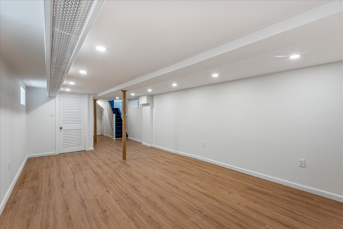 70-45 Manse Street Forest Hills Queens NY 11375