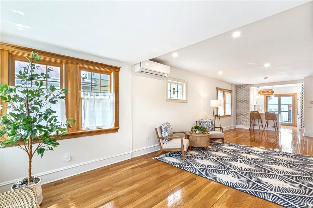 70-45 Manse Street Forest Hills Queens NY 11375