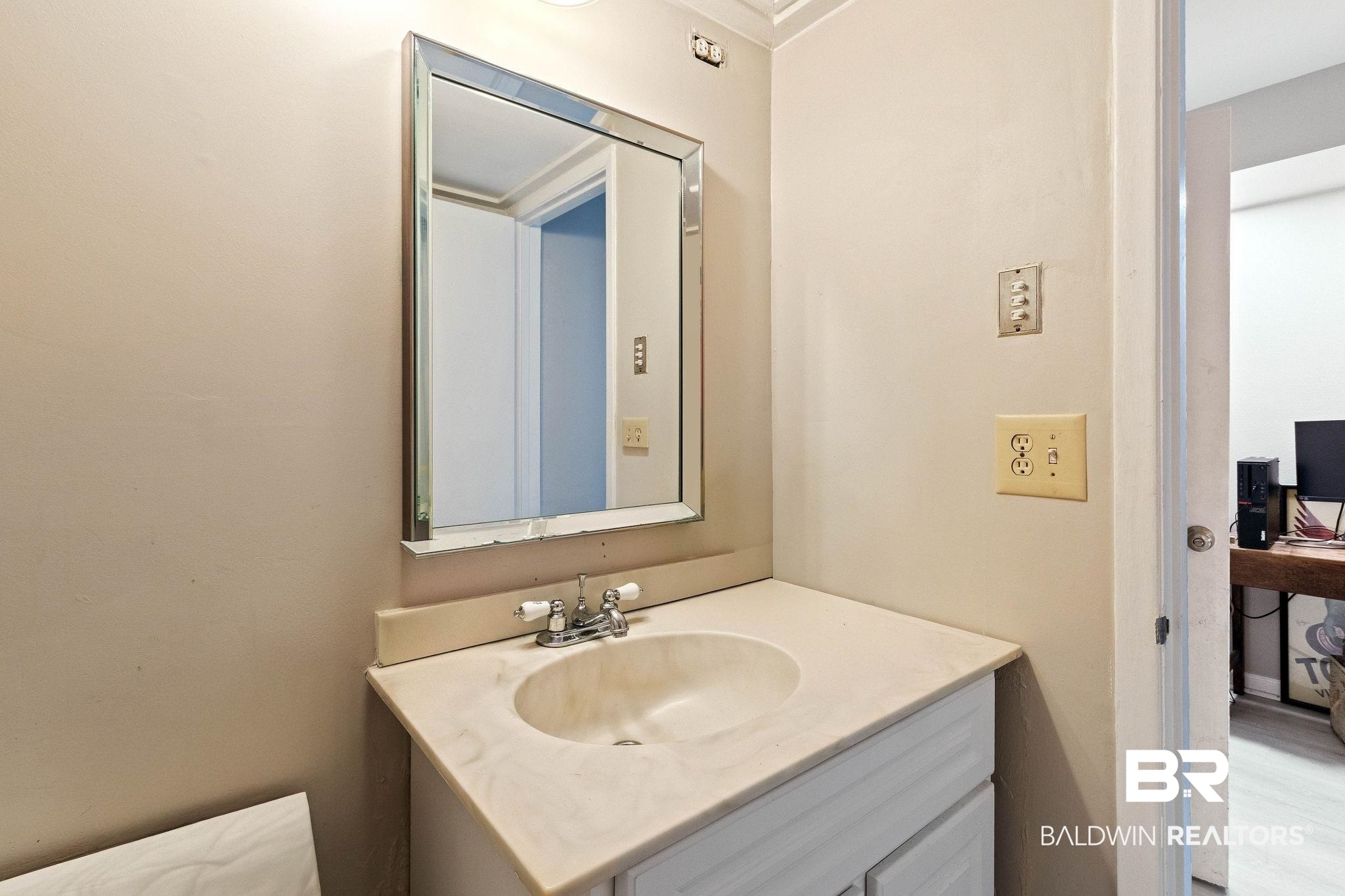 395706 | Photo 25