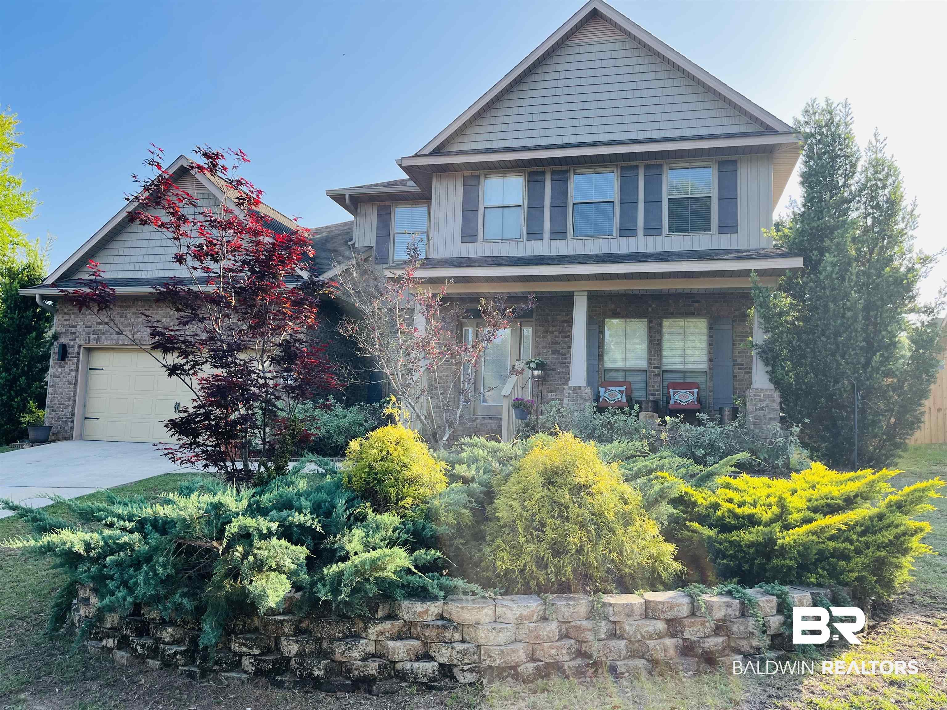 395829