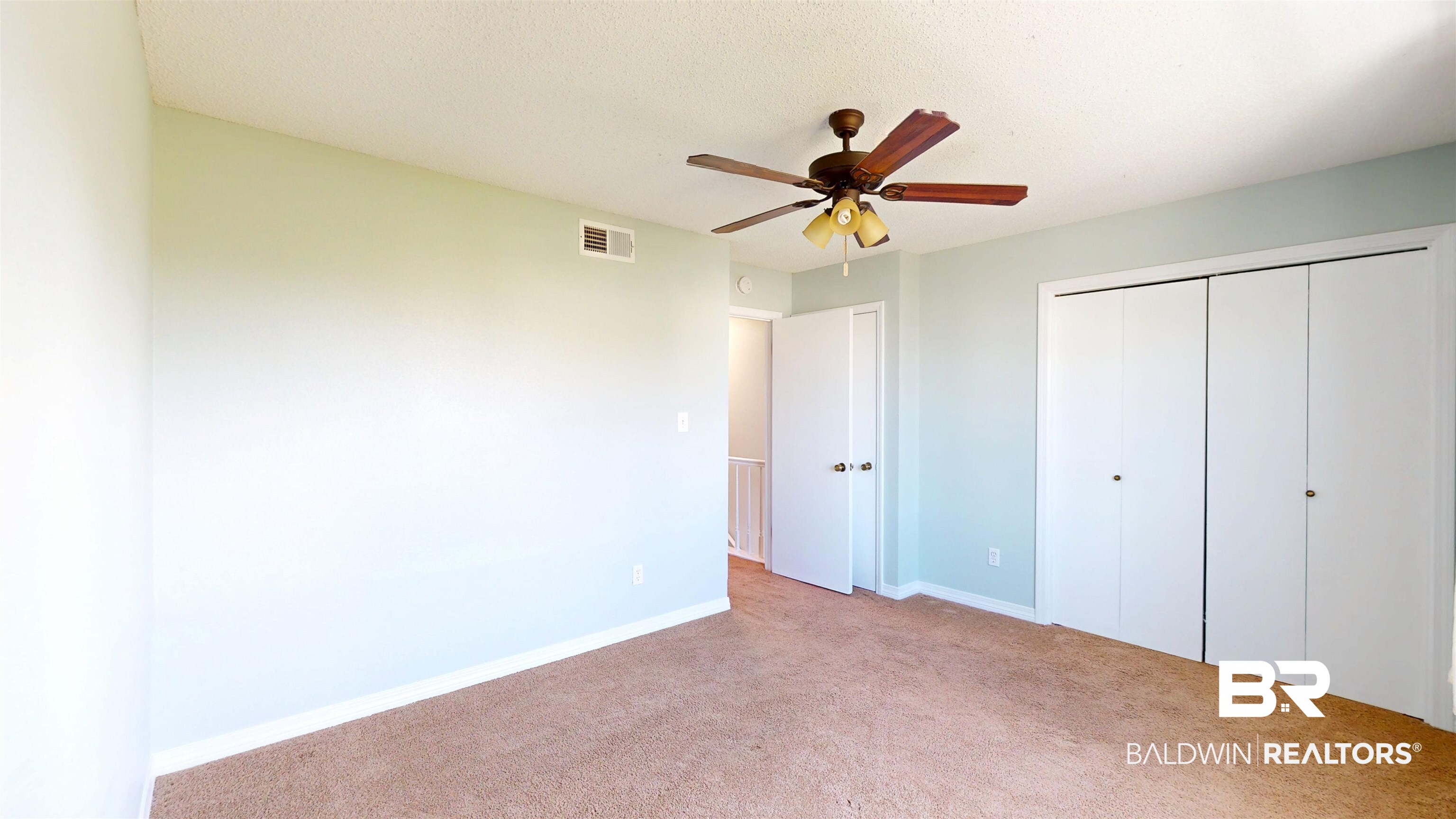 395820 | Photo 24