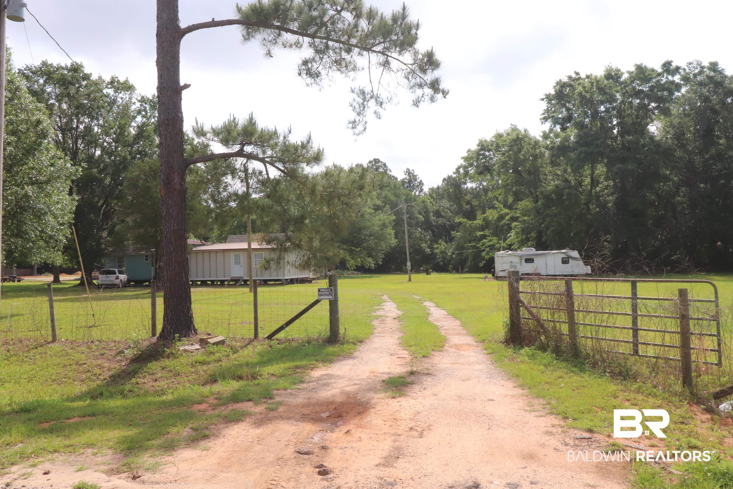 395890 | Photo 4