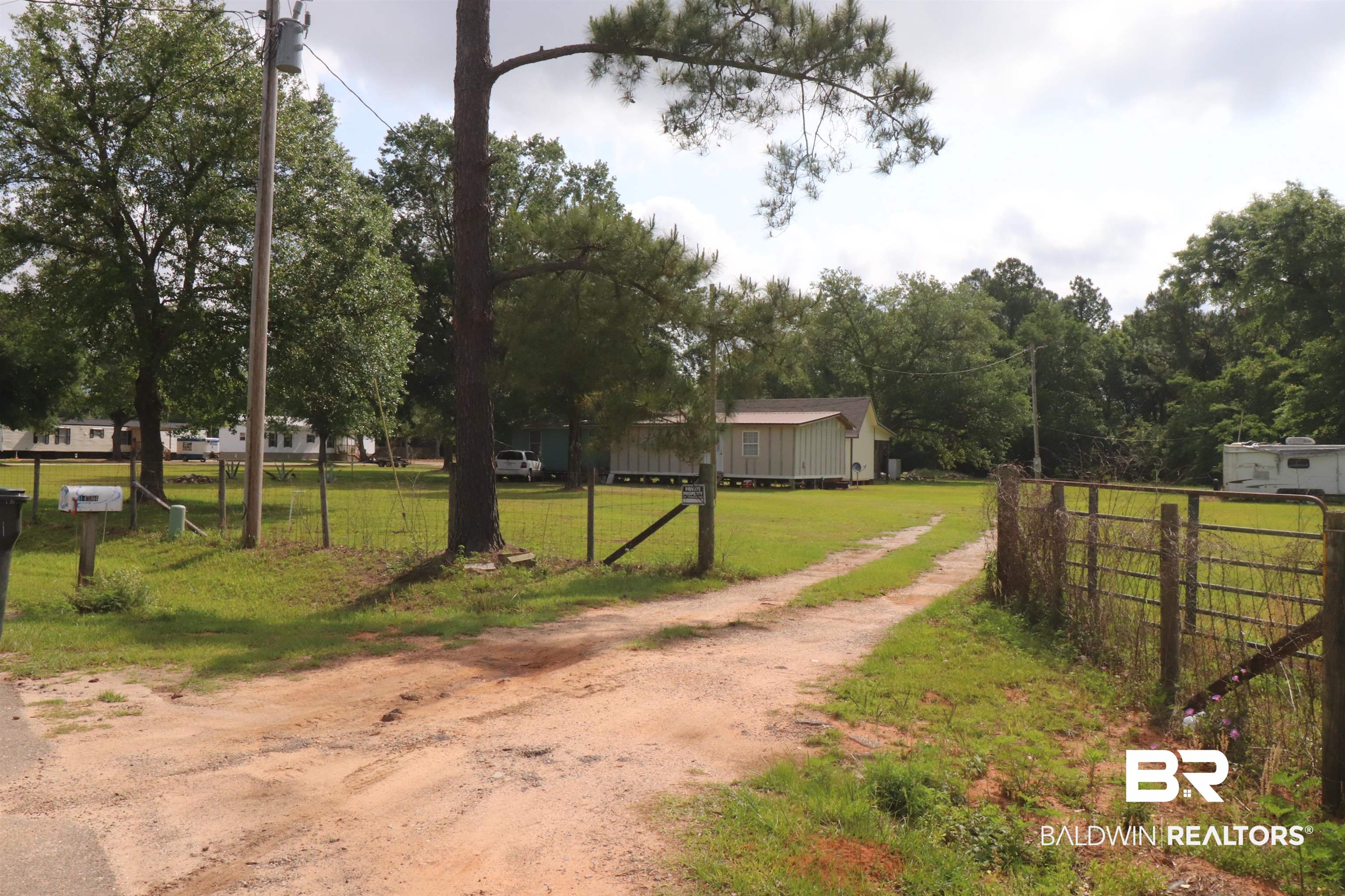 395890 | Photo 15