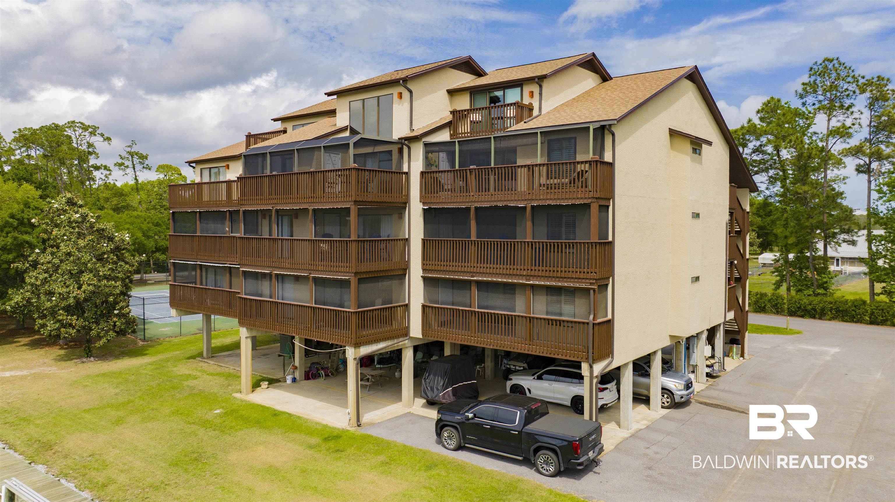 395701 | Photo 50