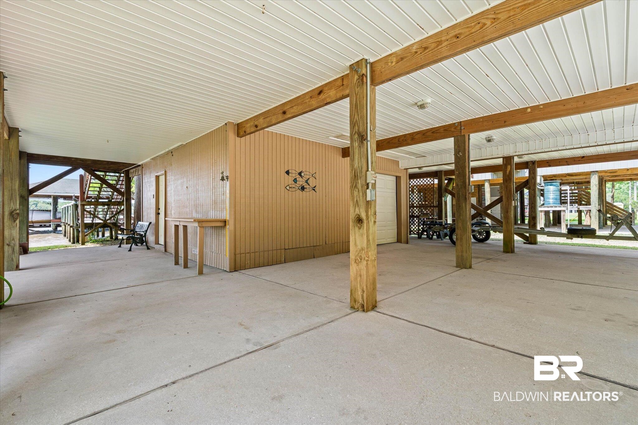 396001 | Photo 25