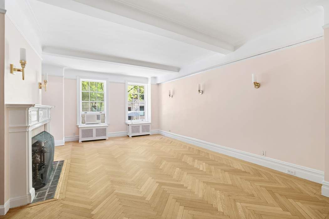 25 East 86th Street 2E Carnegie Hill New York NY 10028