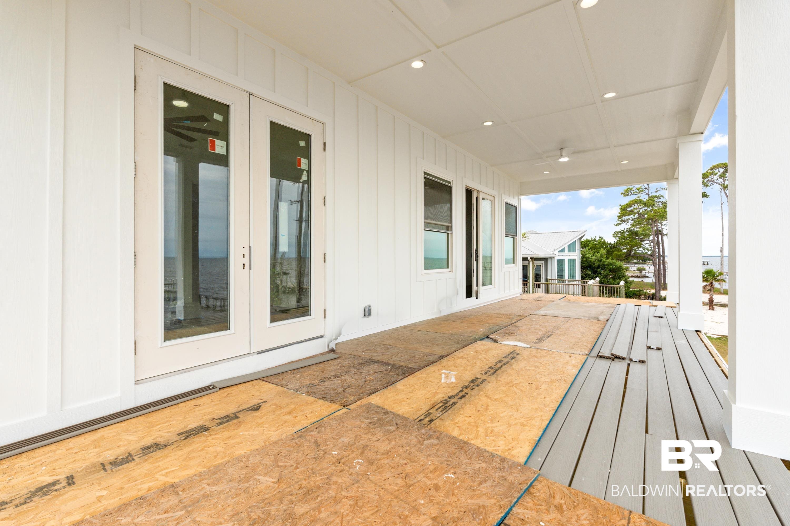 390927 | Photo 12