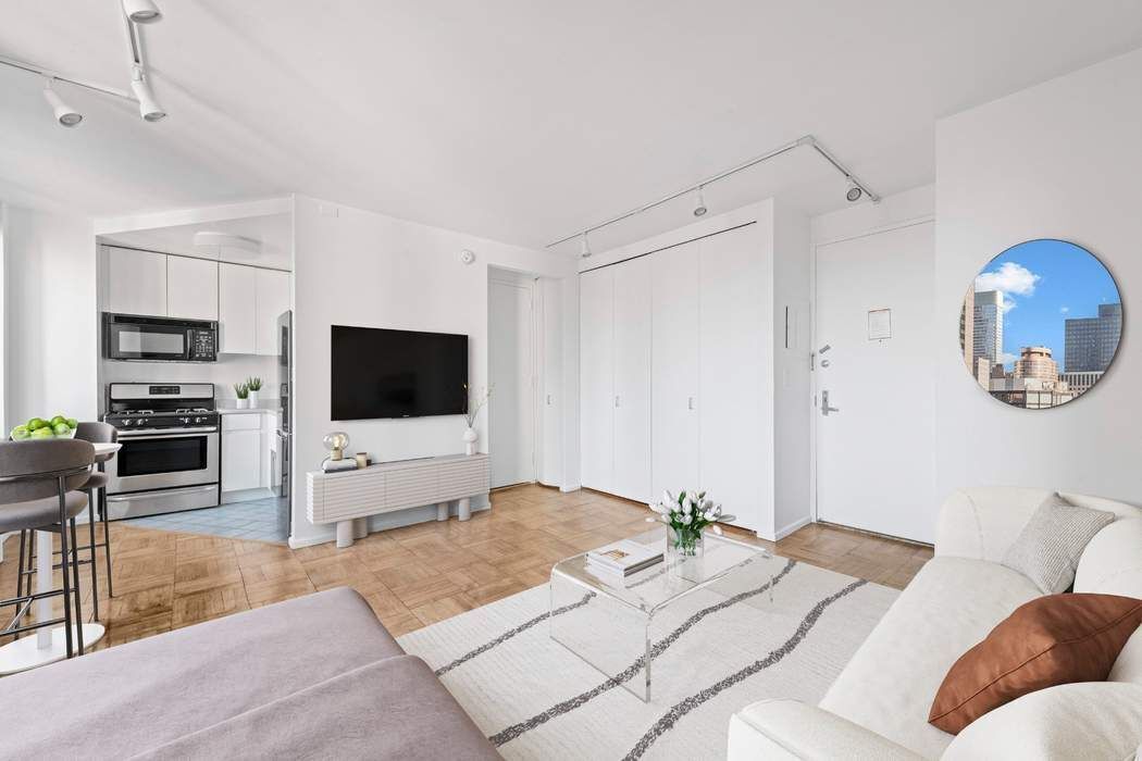 236 East 47th Street 33D Turtle Bay New York NY 10017