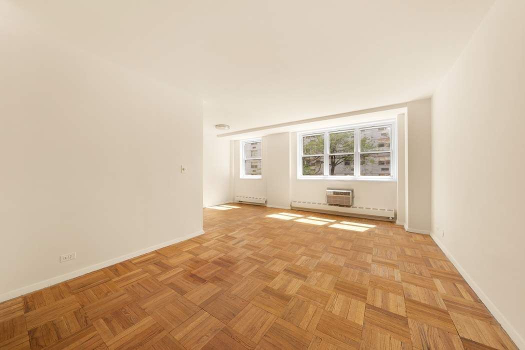63 East 9th Street 3M Greenwich Village New York NY 10003
