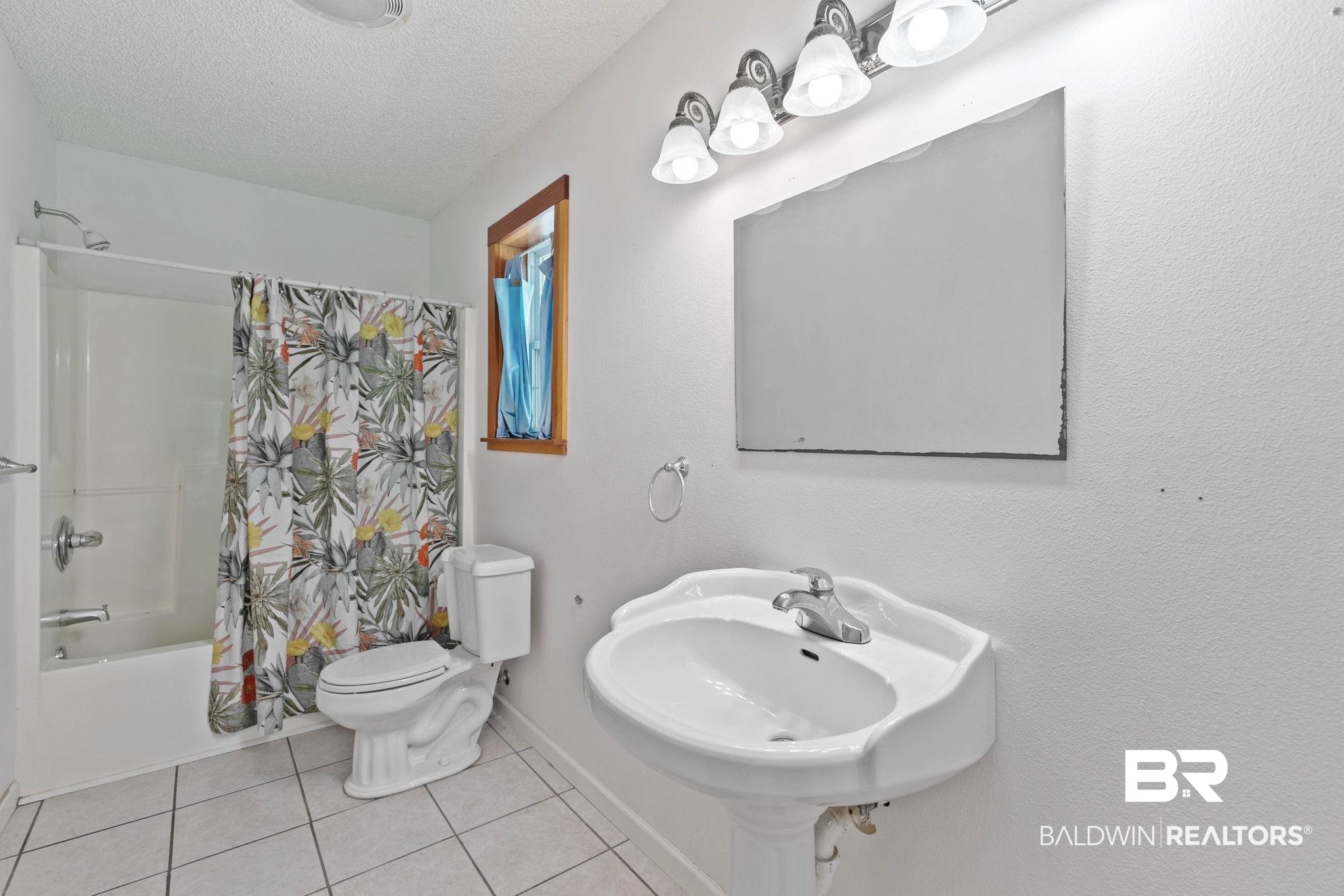 396011 | Photo 28