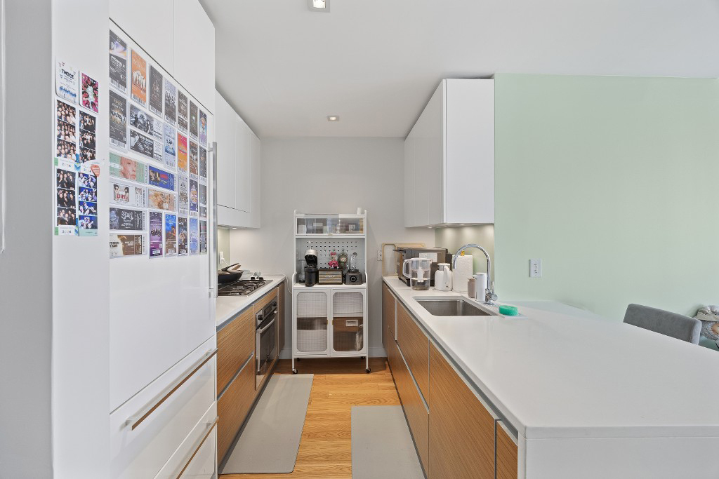 555 West 59th Street 23A Lincoln Square New York NY 10019