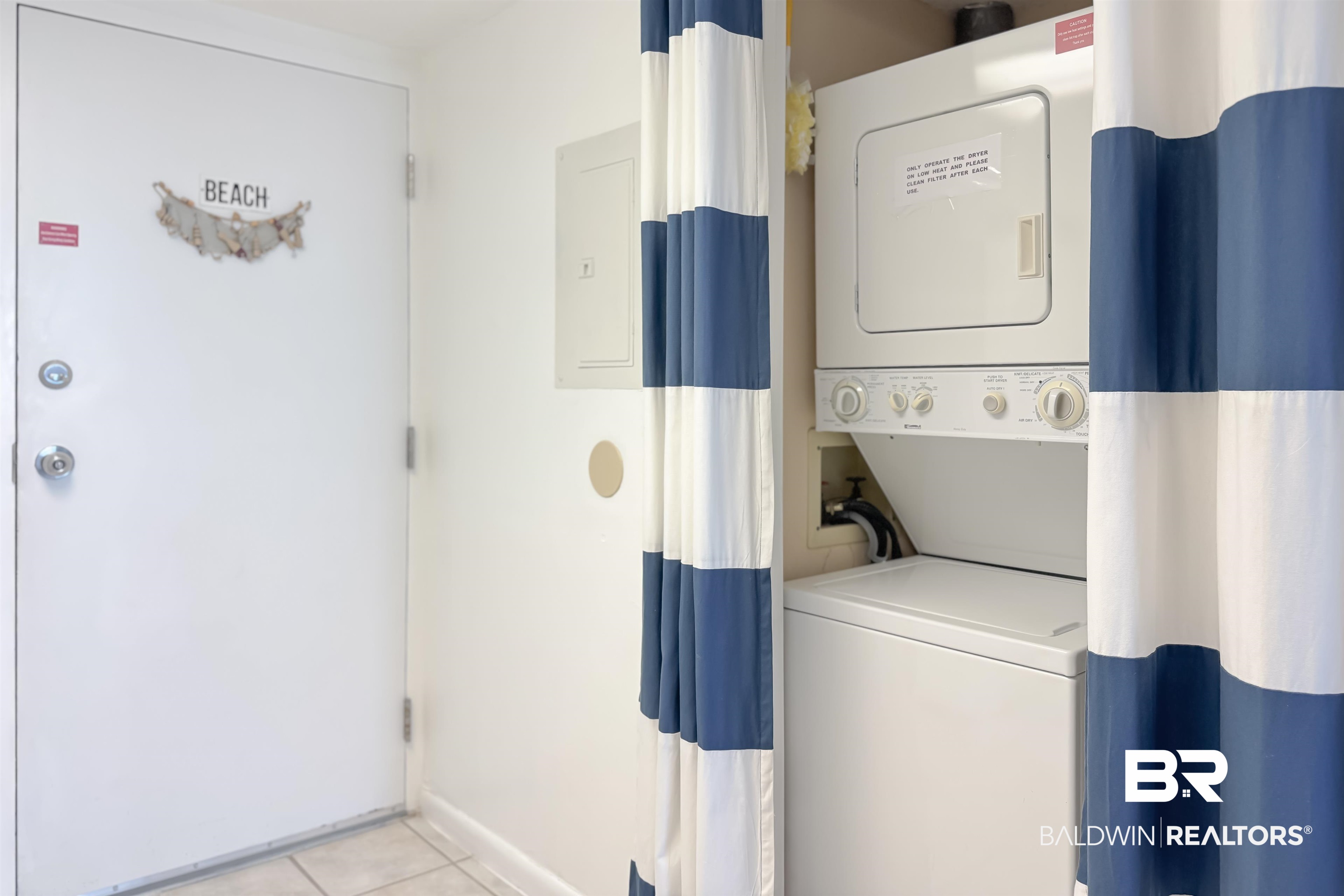 396130 | Photo 26
