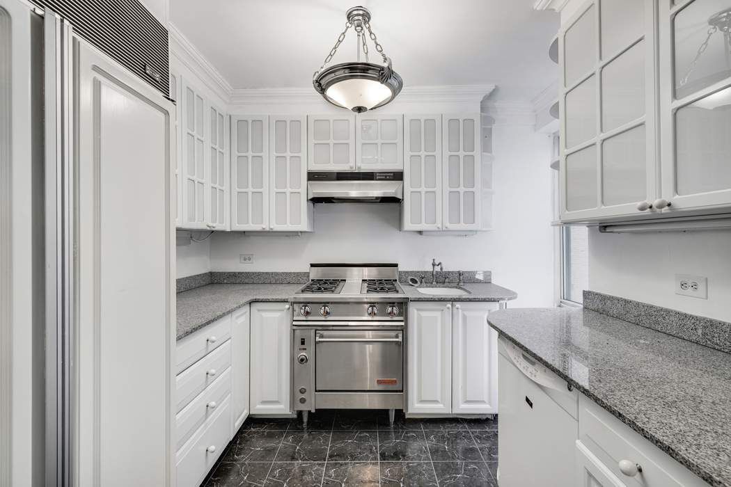 424 East 52nd Street 2A Beekman Place New York NY 10022