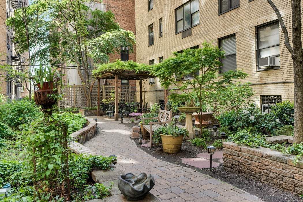 424 East 52nd Street 2A Beekman Place New York NY 10022