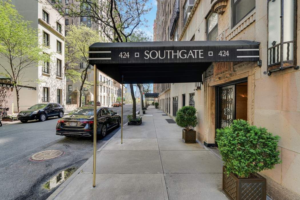 424 East 52nd Street 2A Beekman Place New York NY 10022