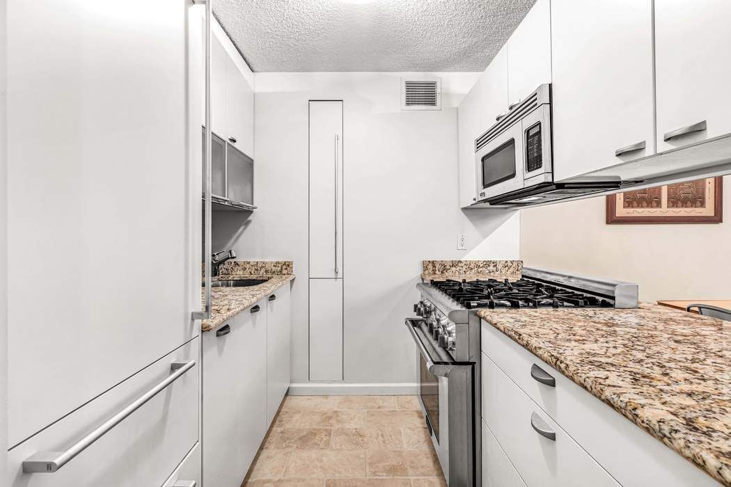 300 Rector Place 4B Battery Park City New York NY 10280