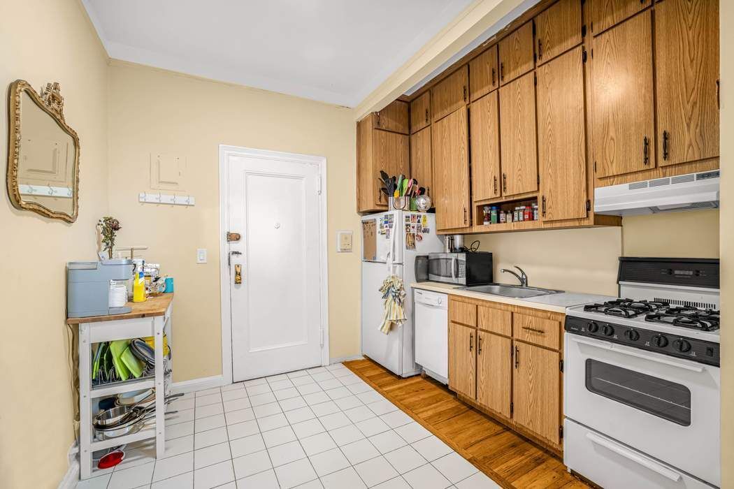 510 West 110th Street 9F Manhattan Valley New York NY 10025