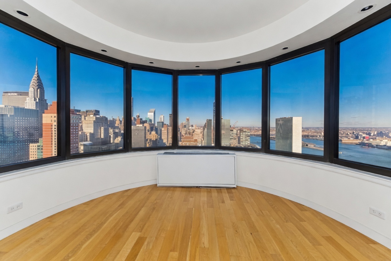 330 East 38th Street 51G Murray Hill New York NY 10016