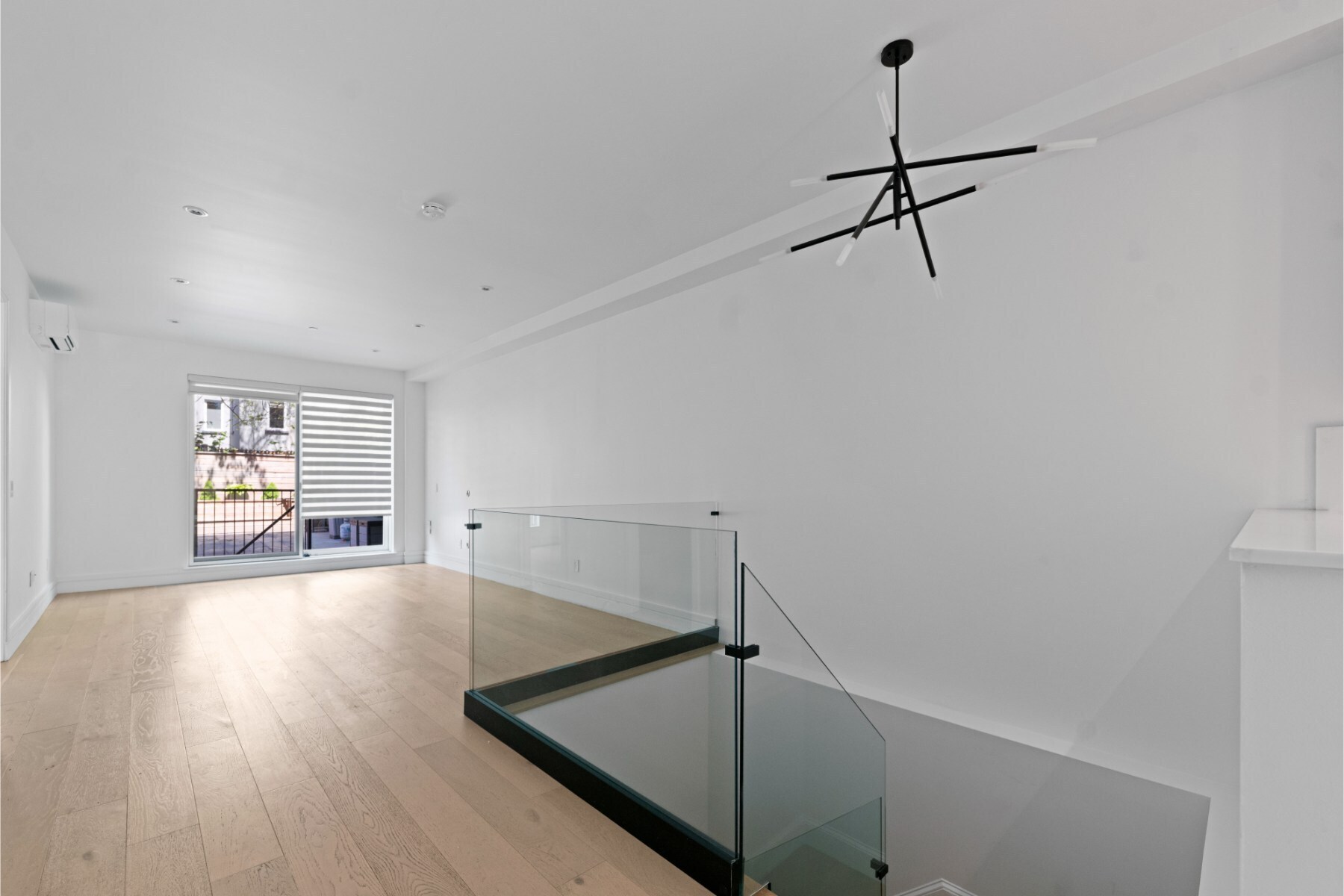 499 Van Buren Street 1 Stuyvesant Heights Brooklyn NY 11221